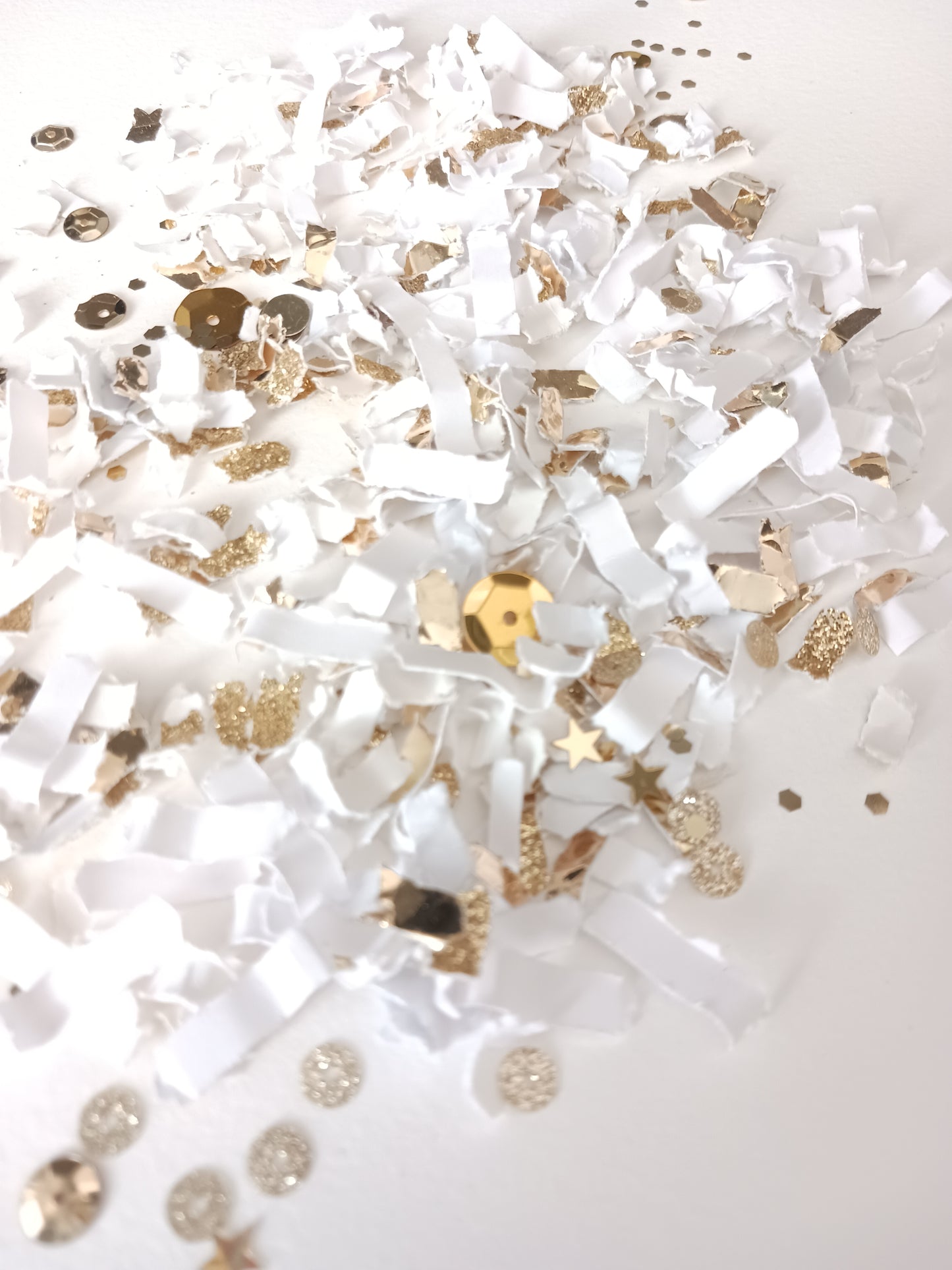 Gilded Dreams Confetti