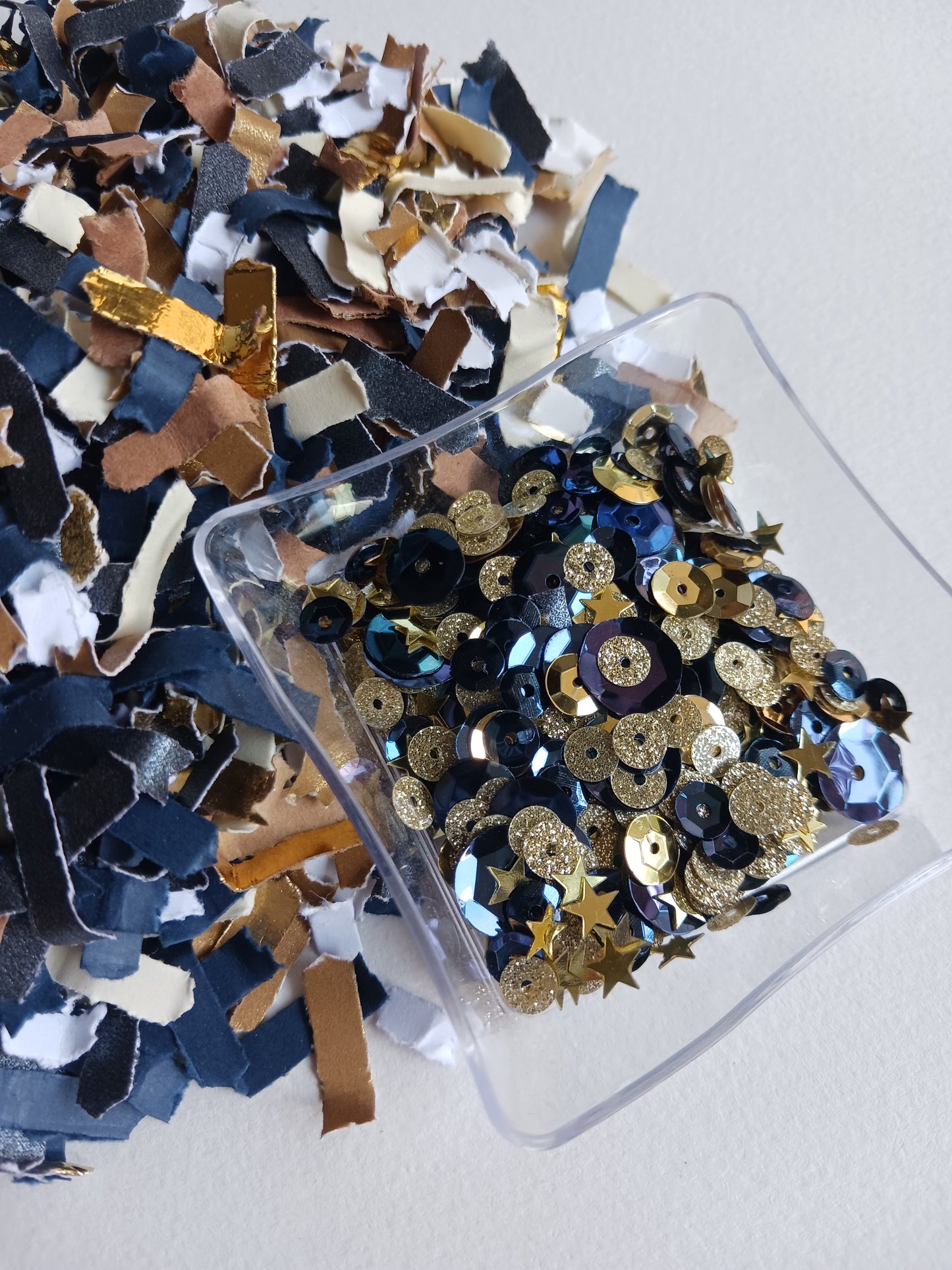 Midnight Glimmer Confetti