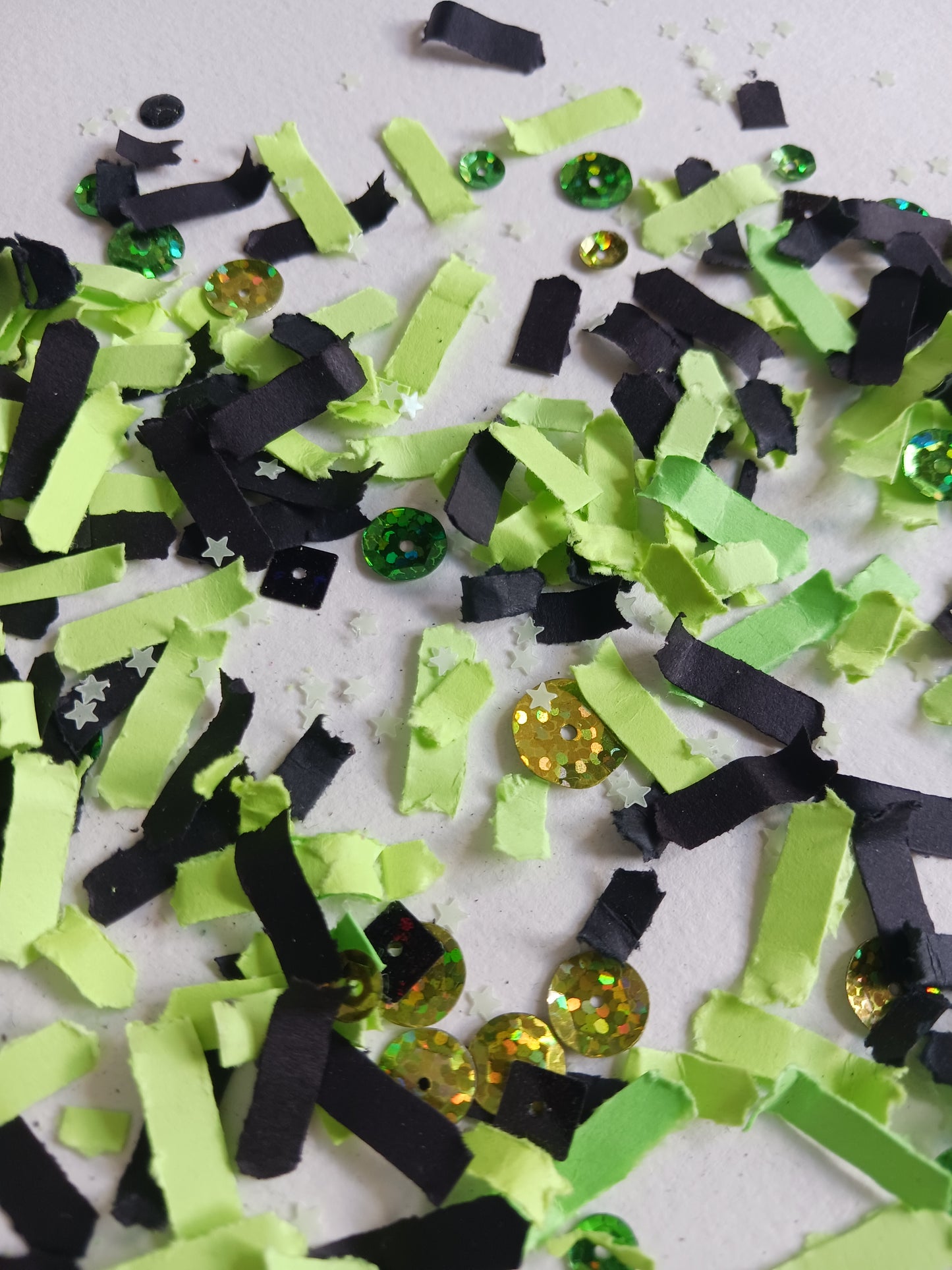 Wickedly Bright Halloween Confetti